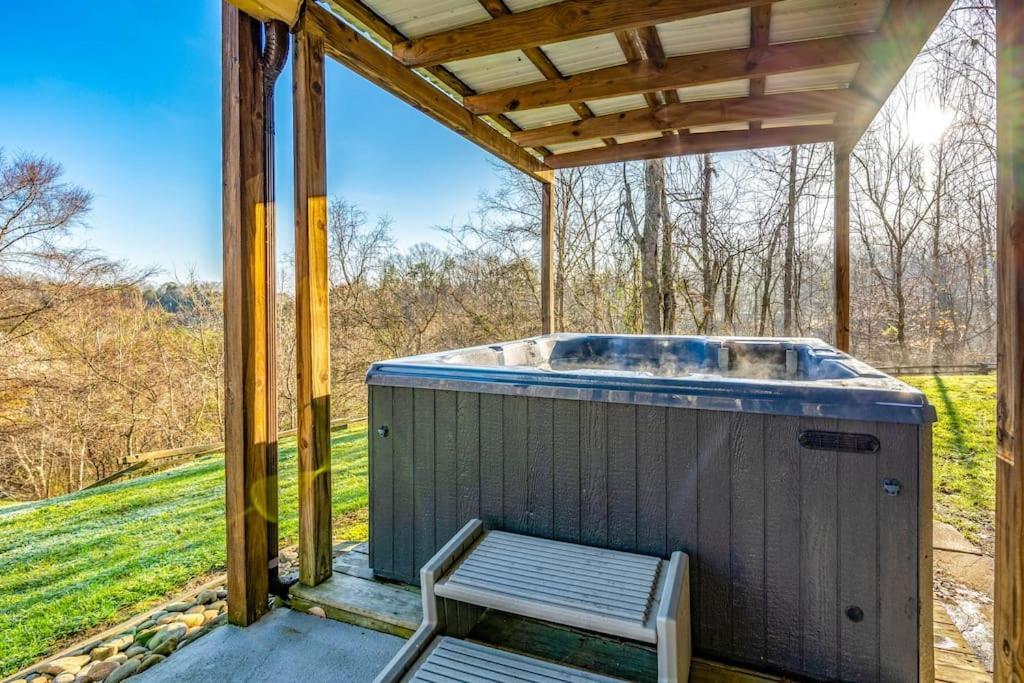 Holiday home Dog Friendly! Views! Hot Tub! Close To Pf! Gsmnp *